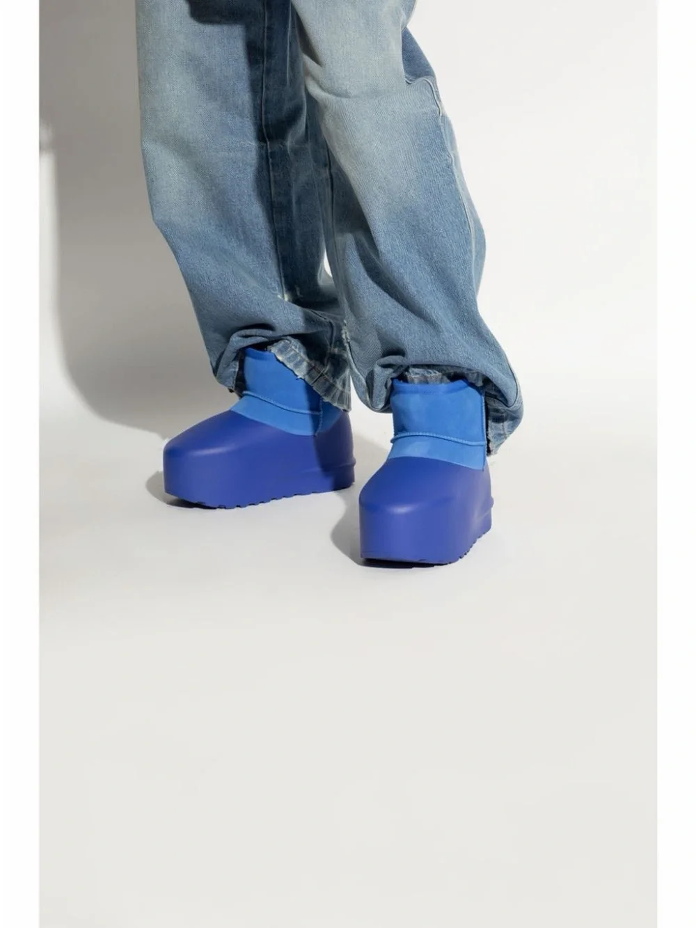 Uggs Classic Mini Pumped Molded Platform Boot